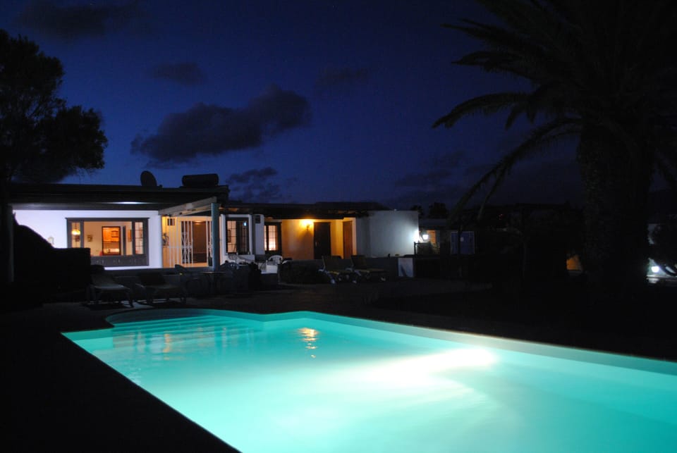 Pool lighting