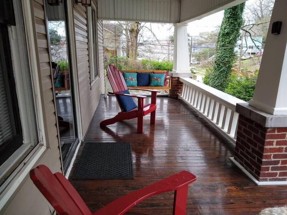 Enjoy morning coffee on large Southern front porch 