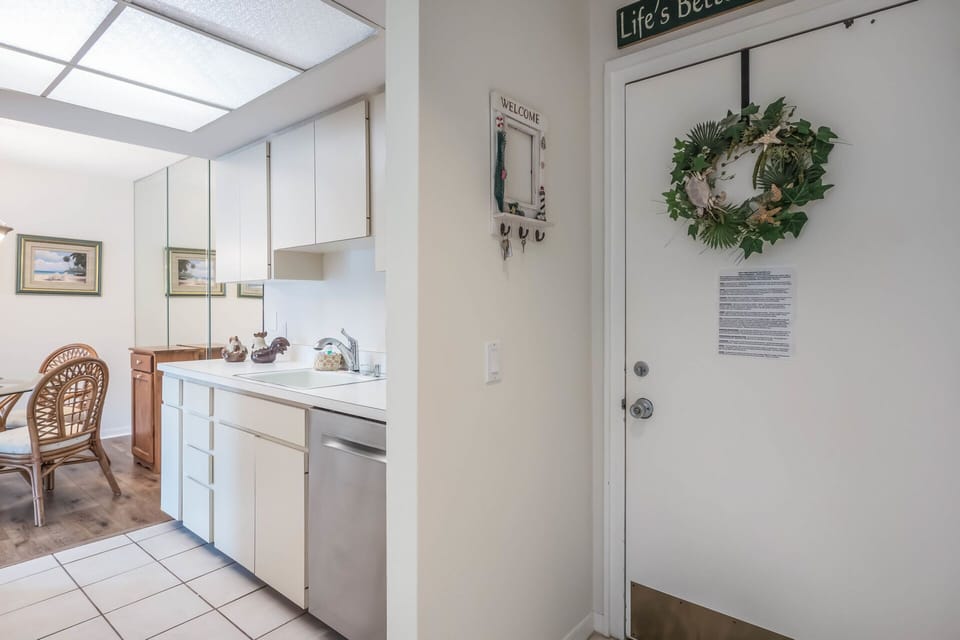 Kitchen Entryway