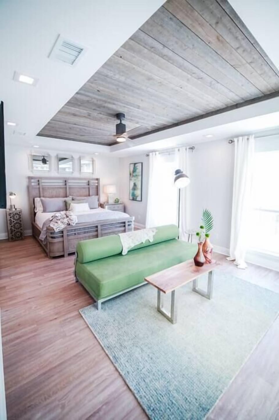 Master bedroom, King