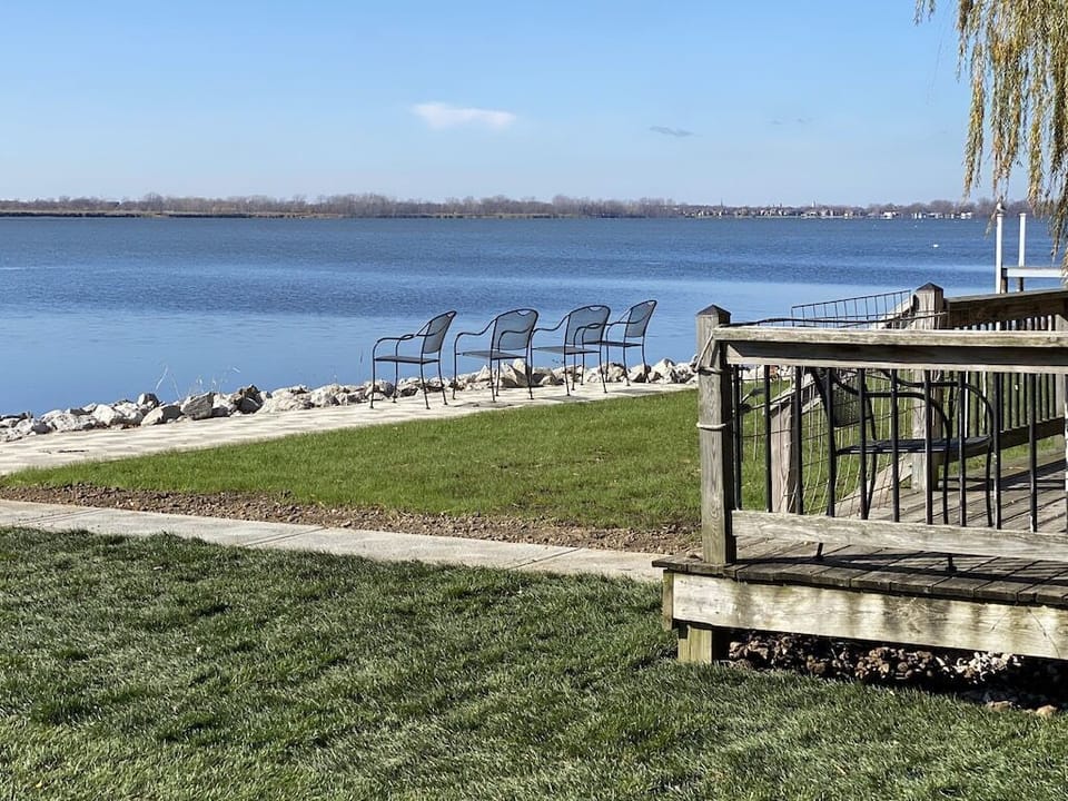 New walkway across water edge ideal for fishing! Photo fall 2020