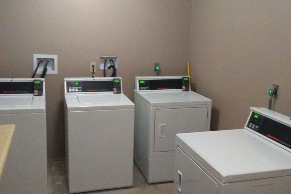 KP101 Laundry Room