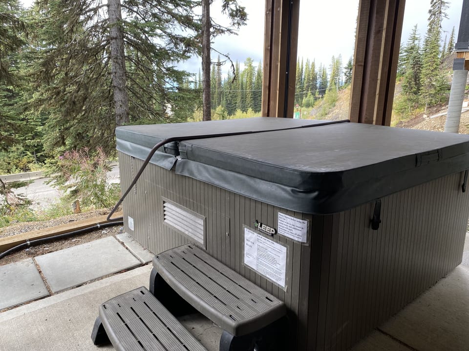 Private Hot Tub 