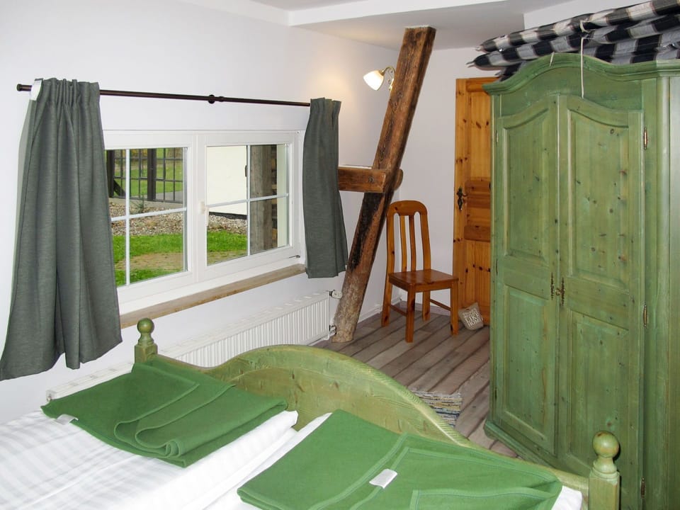 Room, Green, Property, Bed, Furniture, Canopy Bed, Bedroom, House, Interior Design, Ceiling