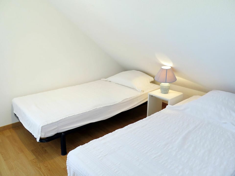 Furniture, Comfort, Wood, Bed Frame, Lamp, Pillow, Flooring, Floor, Shade, Hardwood
