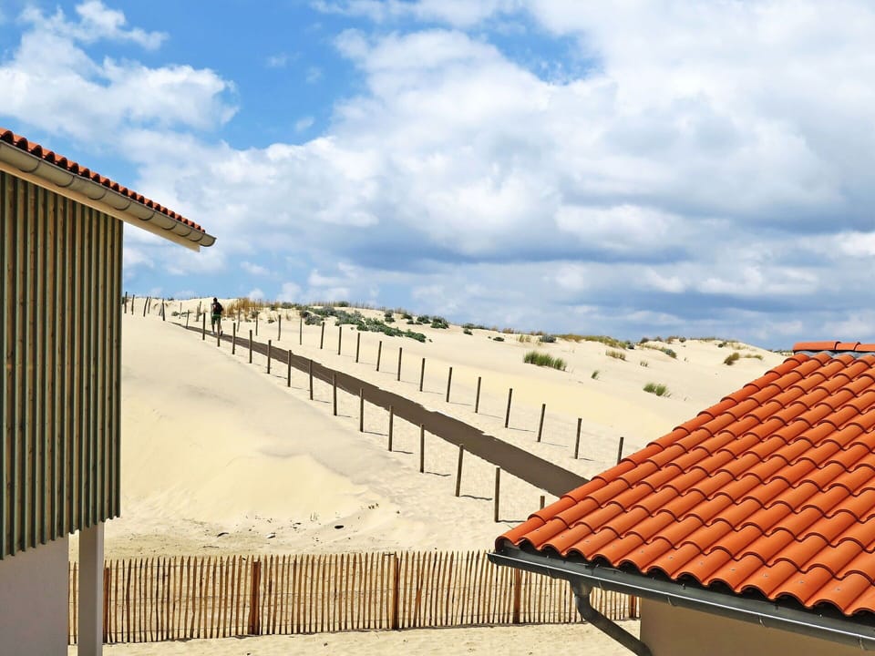 Roof, Architecture, Sky, House, Real Estate, Building, Wood, Cloud, Home