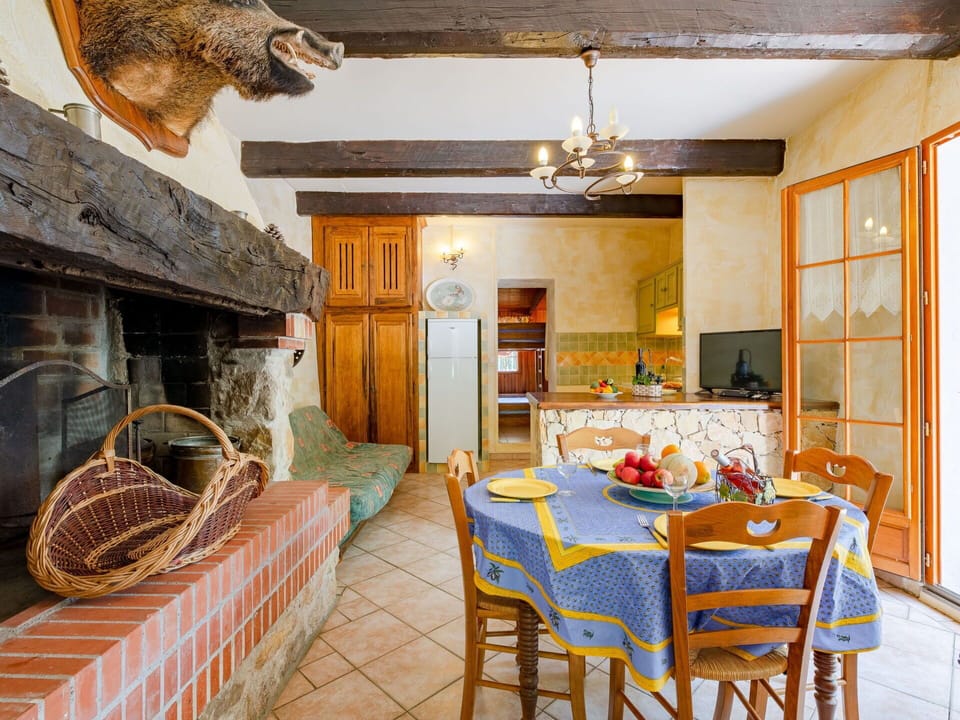 Furniture, Property, Table, Interior Design, Picture Frame, Wood, Chair, Floor, Real Estate, Building