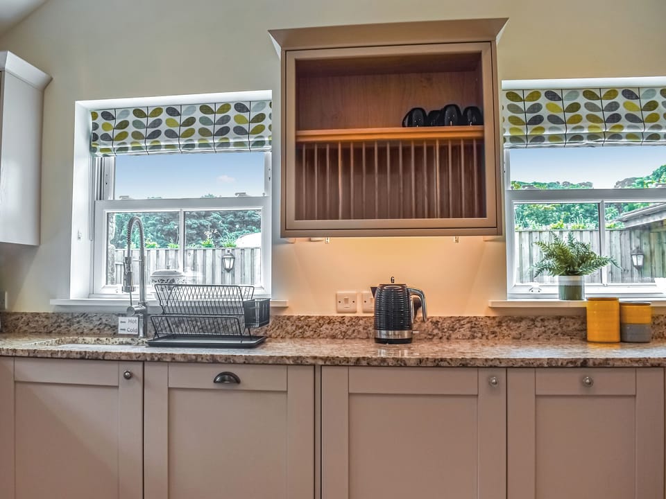 Well equipped kitchen | Midge - Lower Trembath, Buryas Bridge, near Penzance