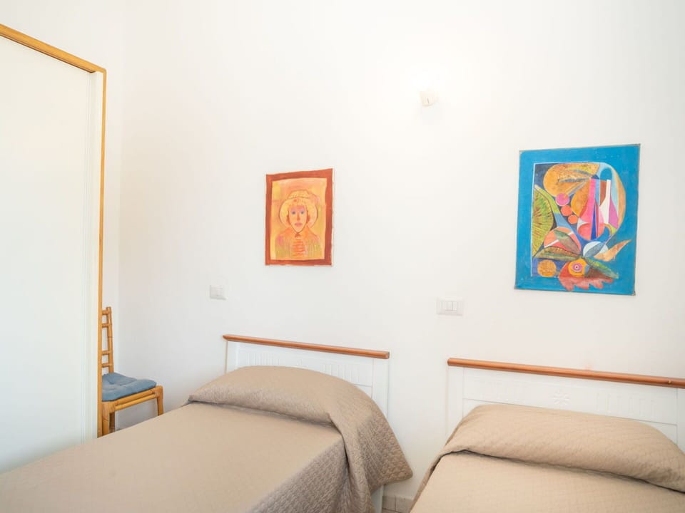 Property, Furniture, Picture Frame, Paint, Azure, Comfort, Textile, Orange, Interior Design, Architecture