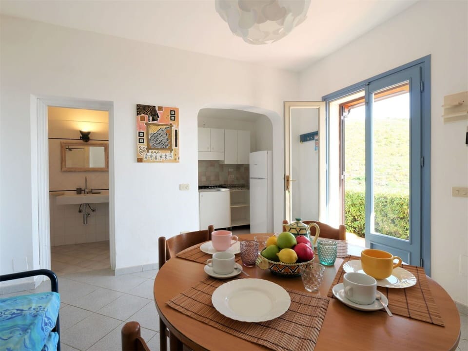Table, Furniture, Property, Food, Tableware, Window, Wood, Picture Frame, Dishware, Interior Design