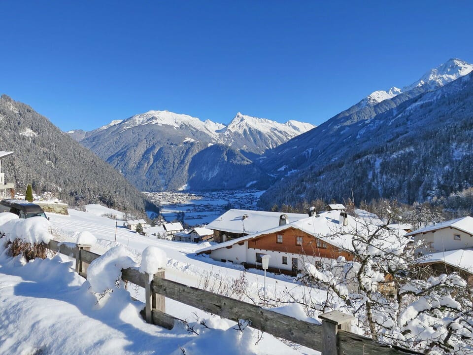 Mountainous Landforms, Mountain, Snow, Winter, Mountain Range, Alps, Mountain Village, Sky, Wilderness, Hill Station
