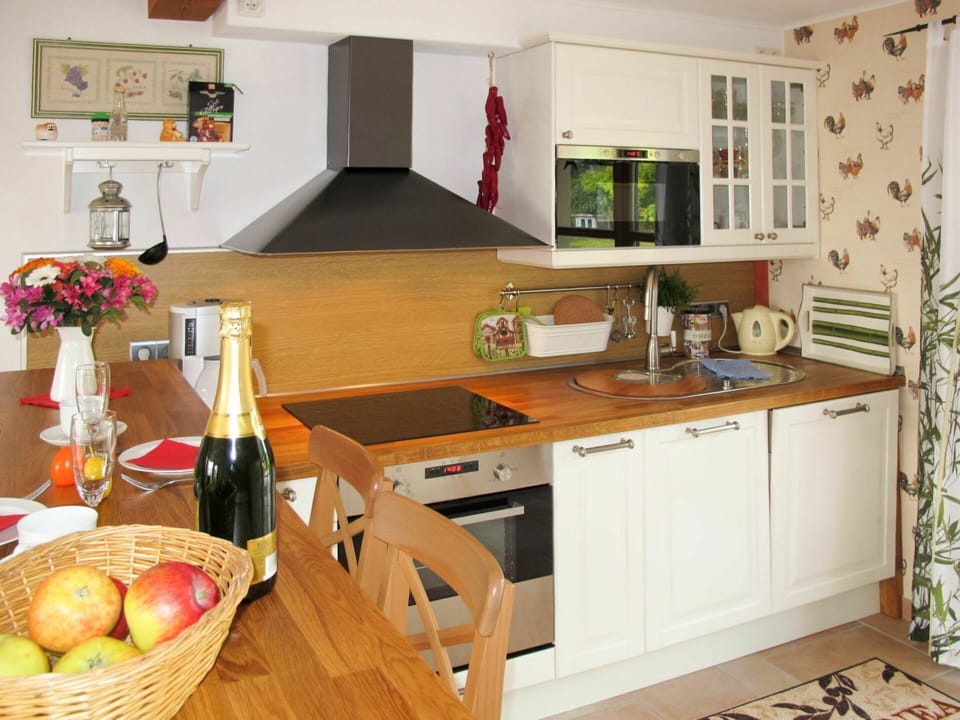 Wood, Room, Interior Design, Floor, Furniture, Food, Flooring, Produce, Interior Design, Bottle