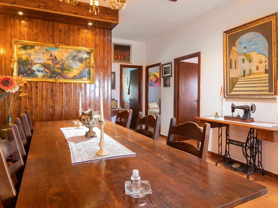 Picture Frame, Furniture, Table, Wood, Chair, Lighting, Interior Design, Floor, Flooring, Hall