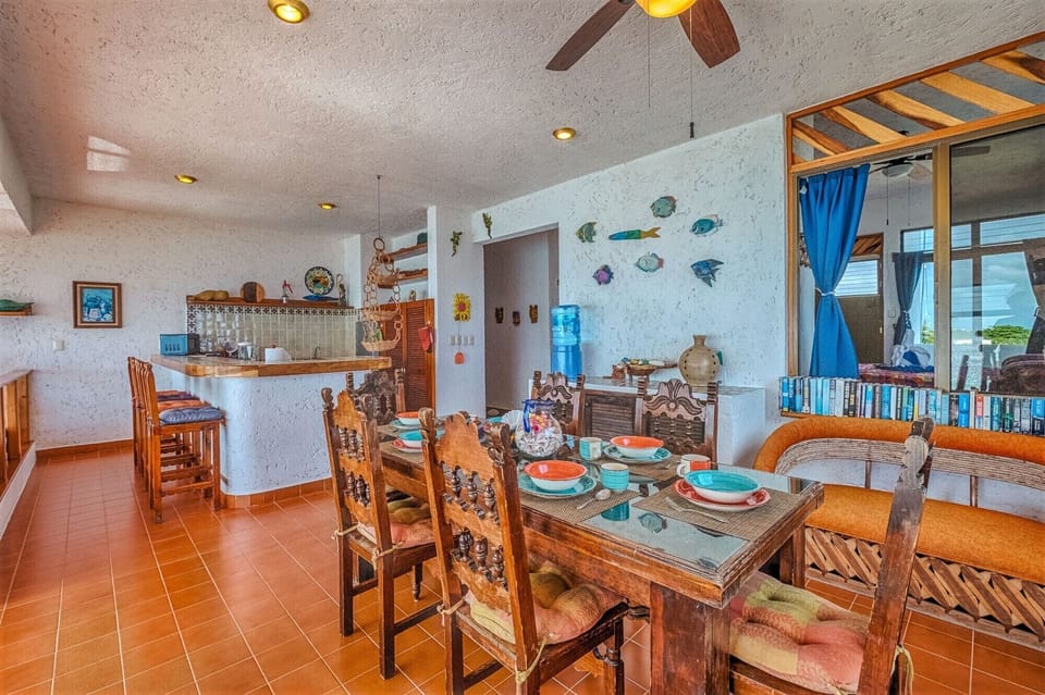 Dining Area - La Iguana condo 8, 2 bedroom Akumal Mexico vacation rental