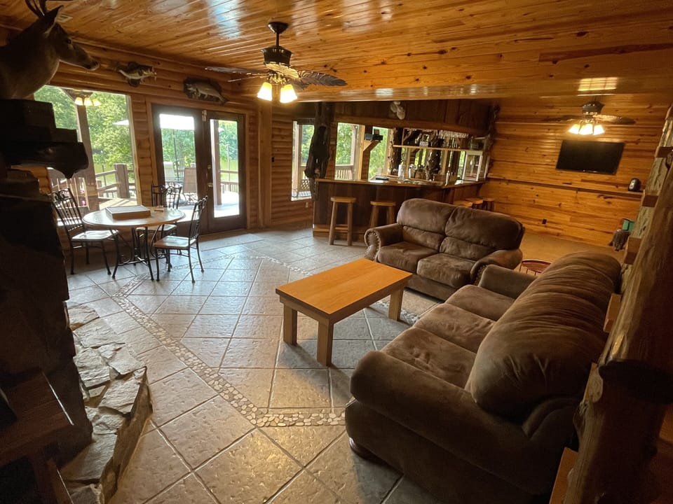 Basement sitting area with game table