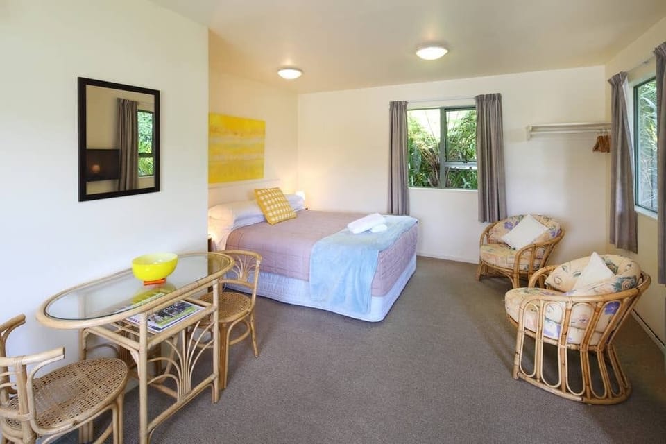 Peaceful, and Comfy Self Contained Garden Studios