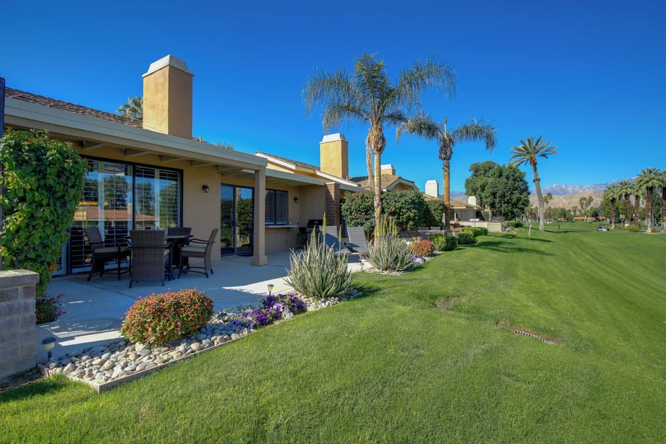 Private Patio | Gas Grill | Lounge Chairs