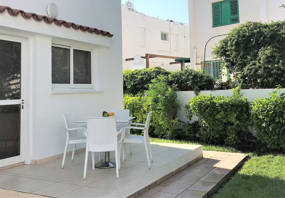 Patio area with garden view