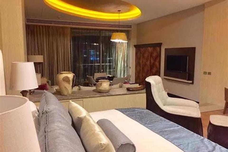 Grand Luxxe 1 Bedroom Loft