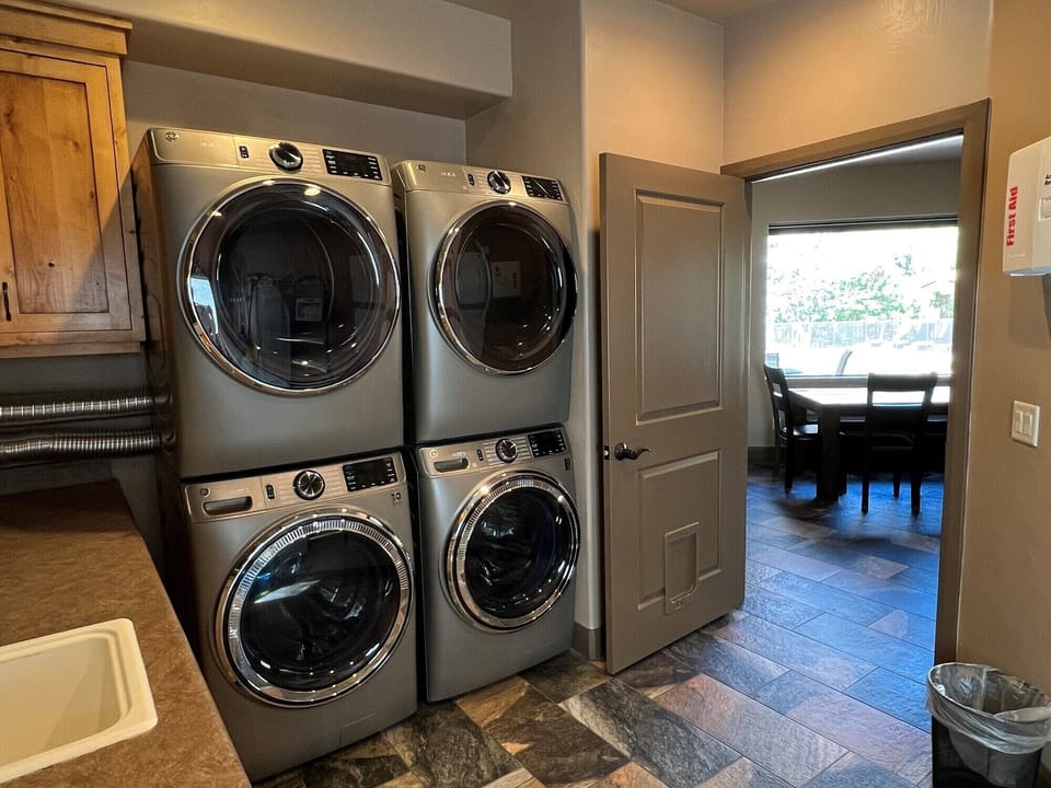 New!  Laundry Room w/2 washer & 2 Dryers