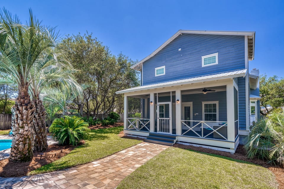 Backyard - Plenty of Room to Roam!