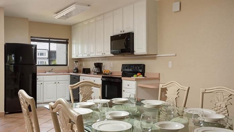 Orbit One Vacation Villas Kitchen