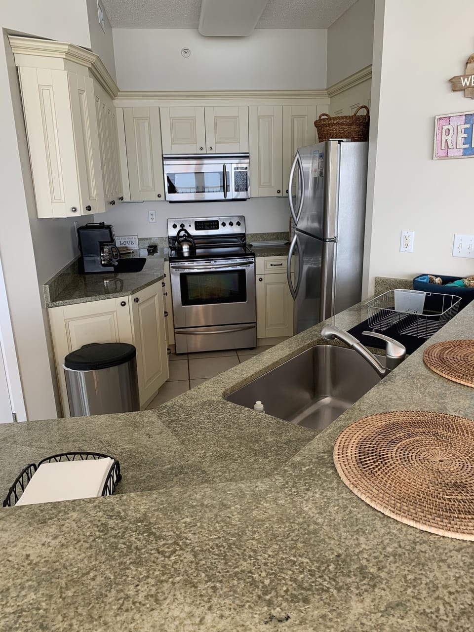 Spacious and fully equipped kitchen