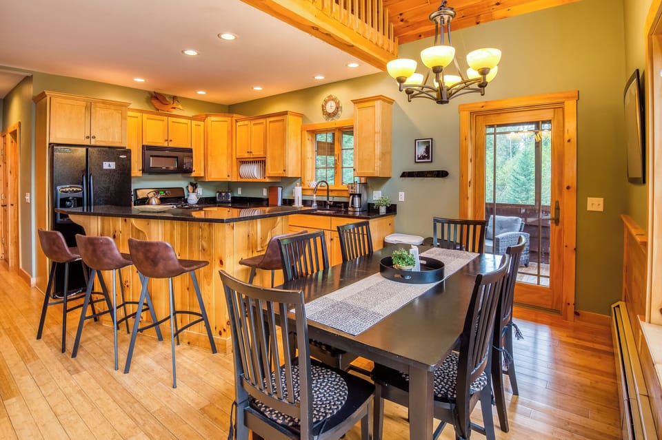 Dining Area and Kitchen