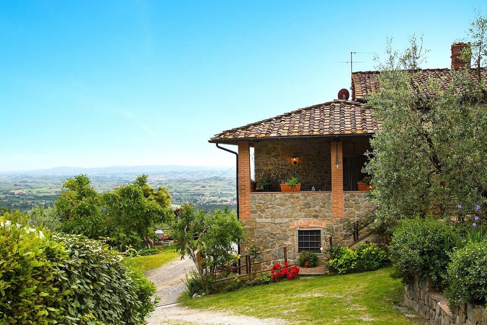 Building Exterior, Outdoor