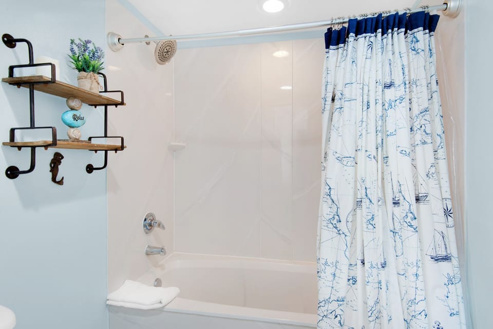 Shower/tub combo