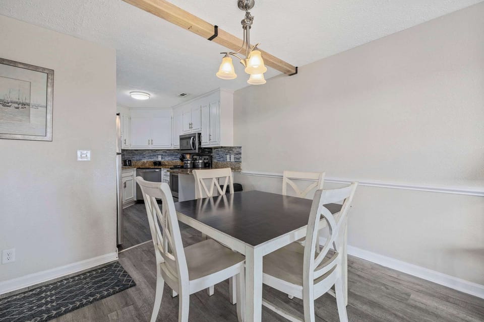 Dining Right Off Kitchen