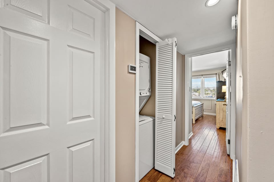 Washer & Dryer In Unit