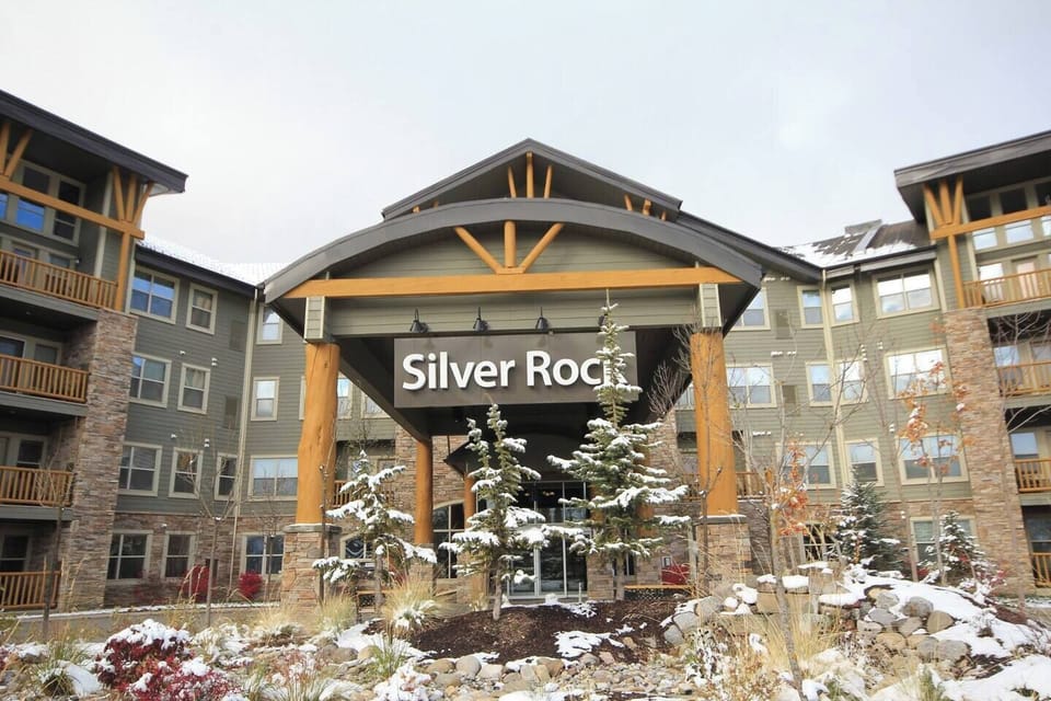 Silver Rock Condos l 5 Minute Drive to Fernie Alpine Resort