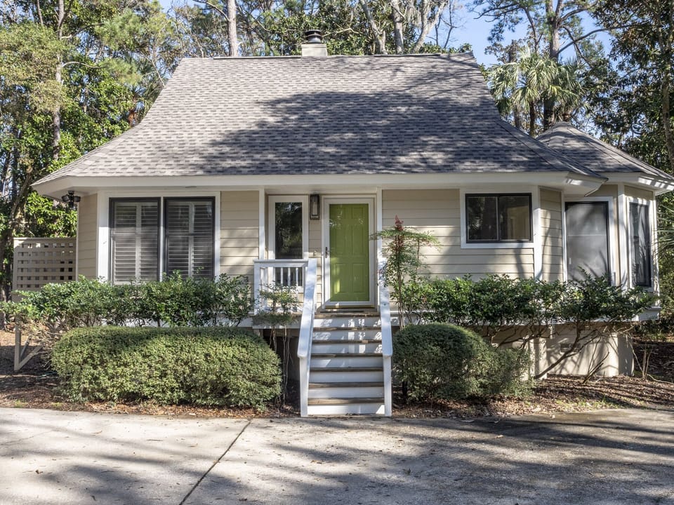 Welcome to 2607 Seabrook Island Road