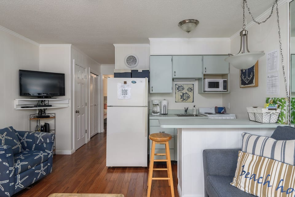Fully stocked kitchenette for guests who like to cook