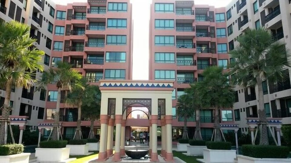 #816 Moroccan style 1 BR/garden view