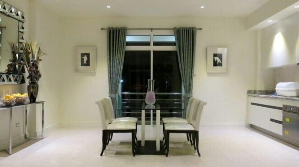 #714-S2  2BR villa / pool view