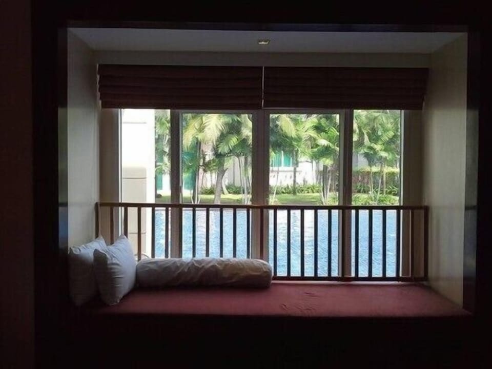 #815-S5 lagoon condo 2BR/pool access