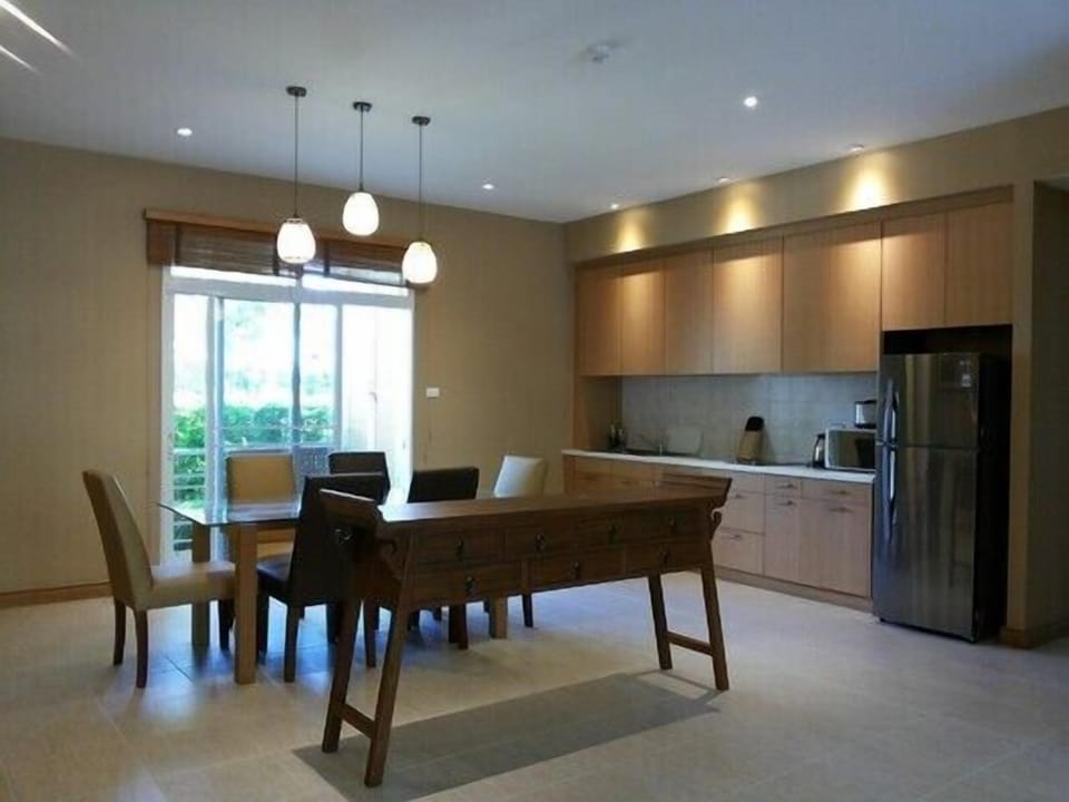 #717-N1  2BR villas with pool access