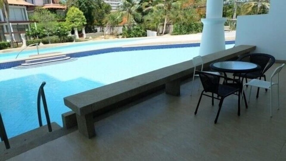 #693 venice style 3BR/pool access