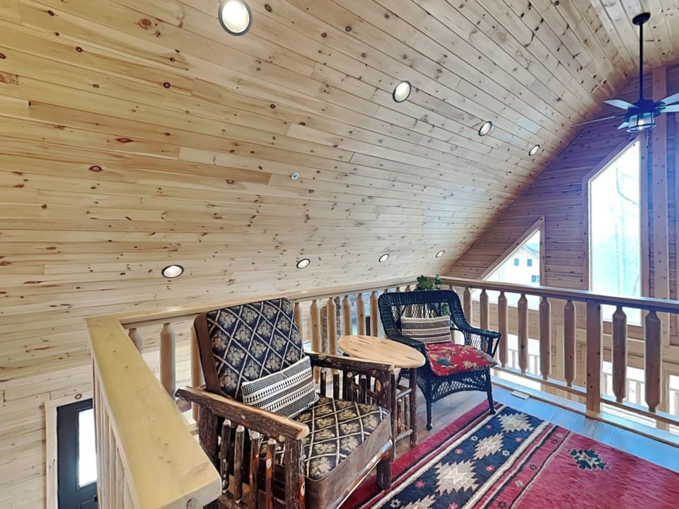 Upper Level Loft Living Space