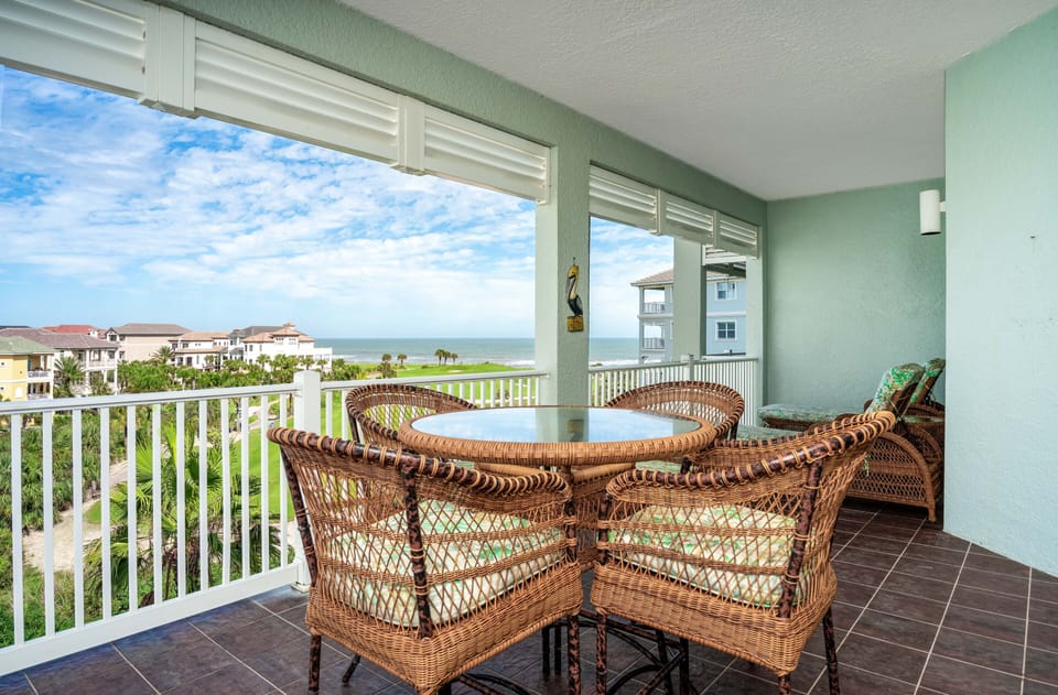 Feel the Ocean Breezes!