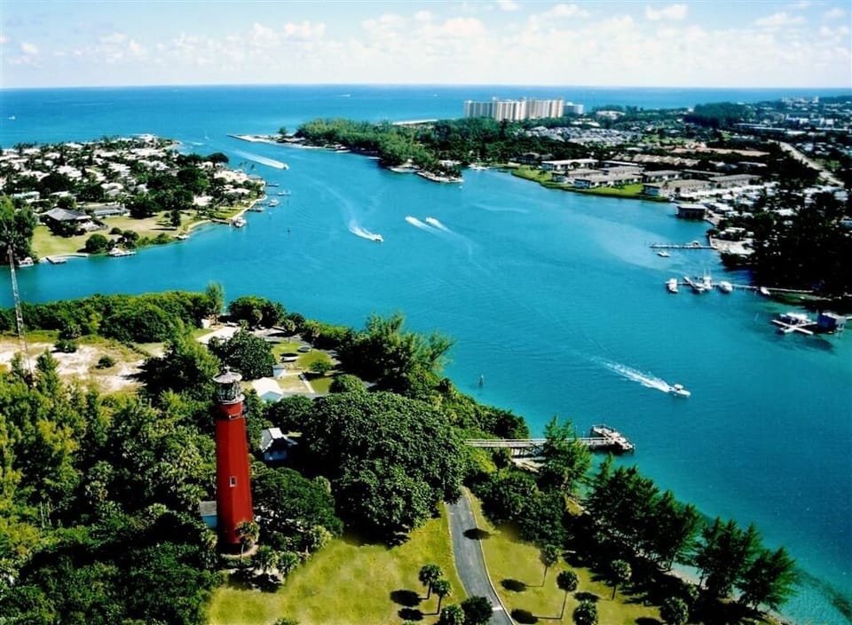 The Jupiter Lighthouse can be seen from the mailbox at Beachy Bungalow!