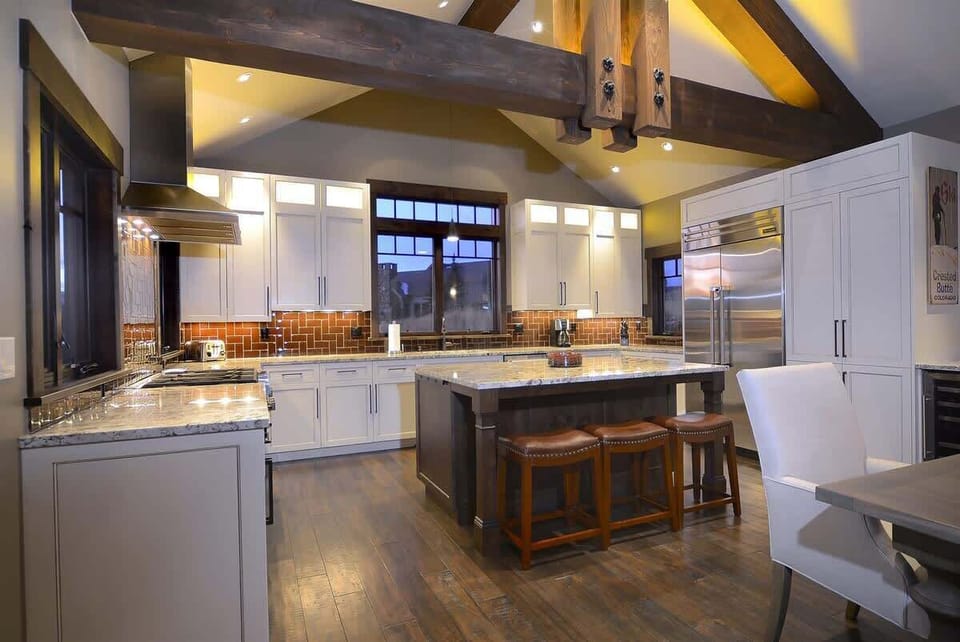 Enjoy a modern and fully equipped kitchen