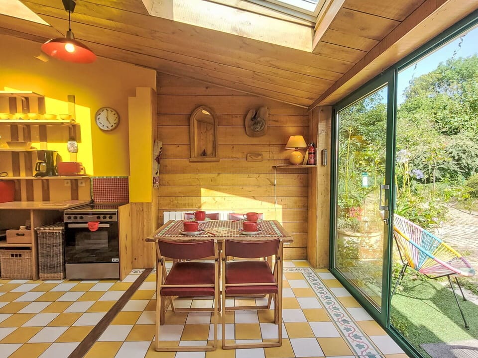 Furniture, Interior Design, Wood, Ceiling, Flooring, Floor, Chair, Lighting, Home, Room