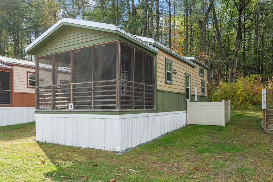 Algonquin cottage exterior 