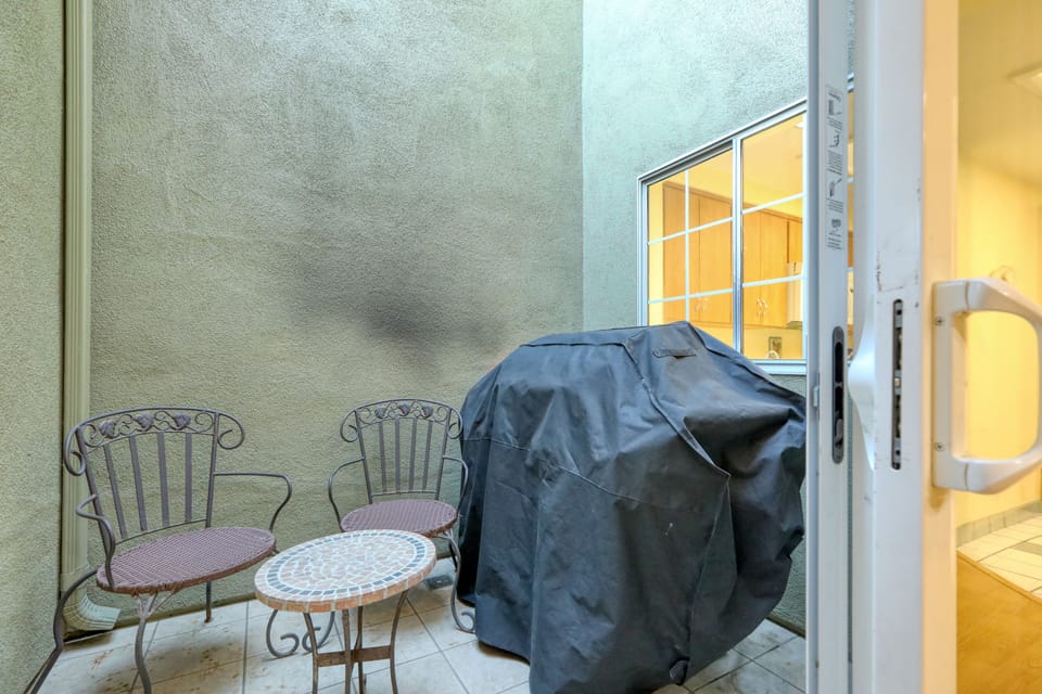 160 Ocean View Outdoor Area and Barbecue - 160 Ocean View Outdoor Area and Barbecue