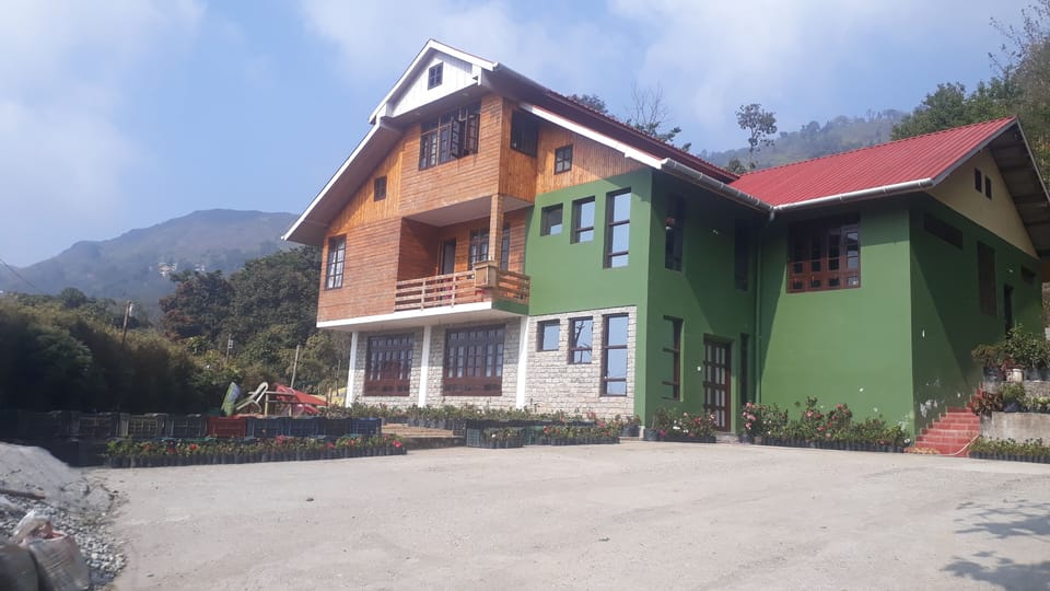 Front view of property