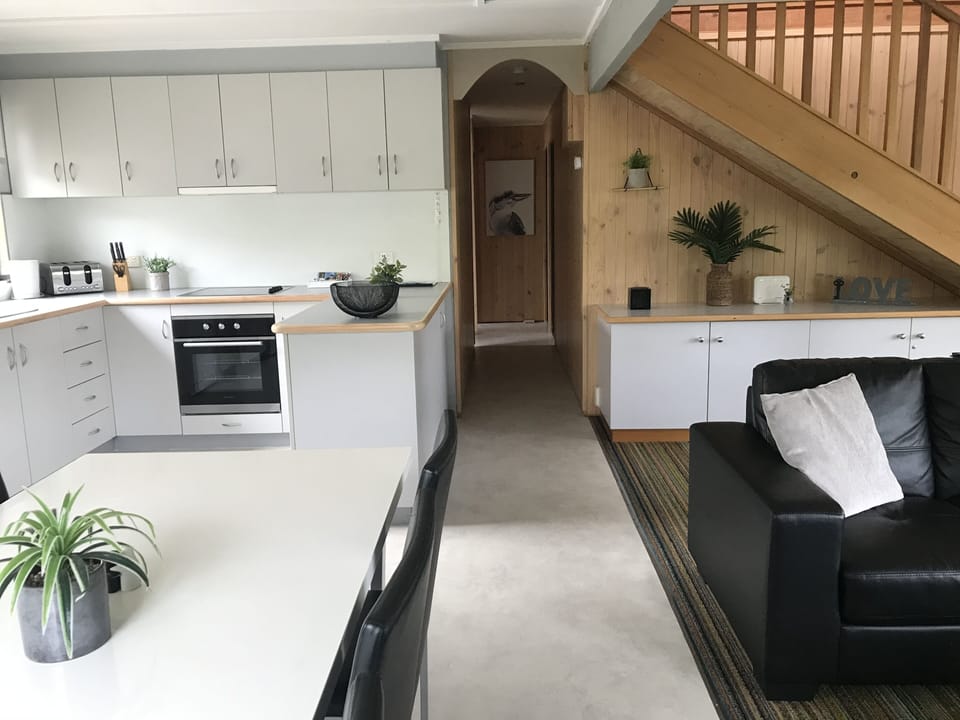 Hallway to downstairs bedrooms