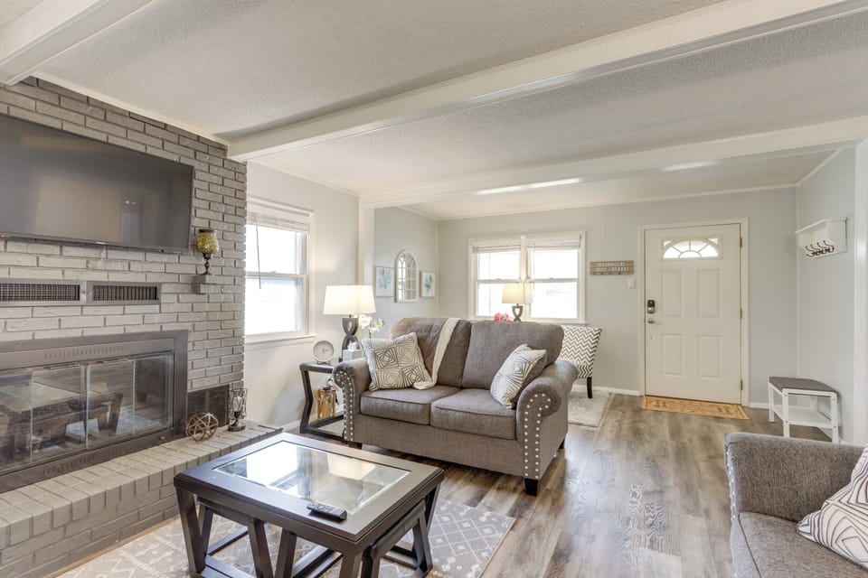 Nevada Vacation Rental | 2BR | 1BA | 1,170 Sq Ft | 2 Steps Required